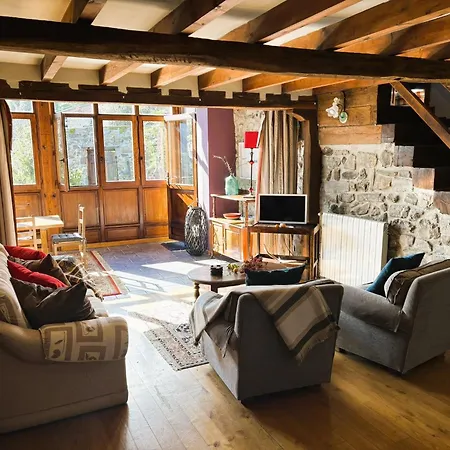 Richard & Suzanne House Lomena
